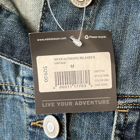 🆕 Eddie Bauer relaxed fit denim jacket - size medium - Picture 8 of 8